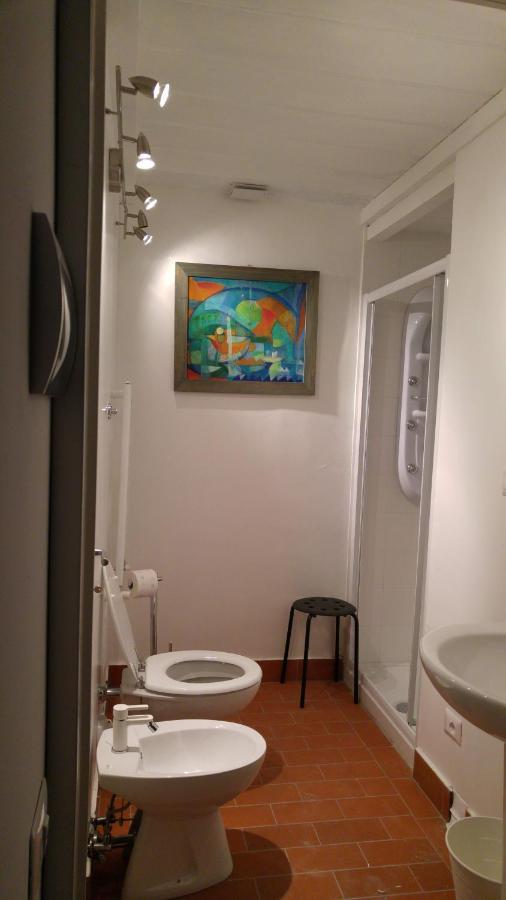 Lucretia House Hotel Firenze Bagian luar foto
